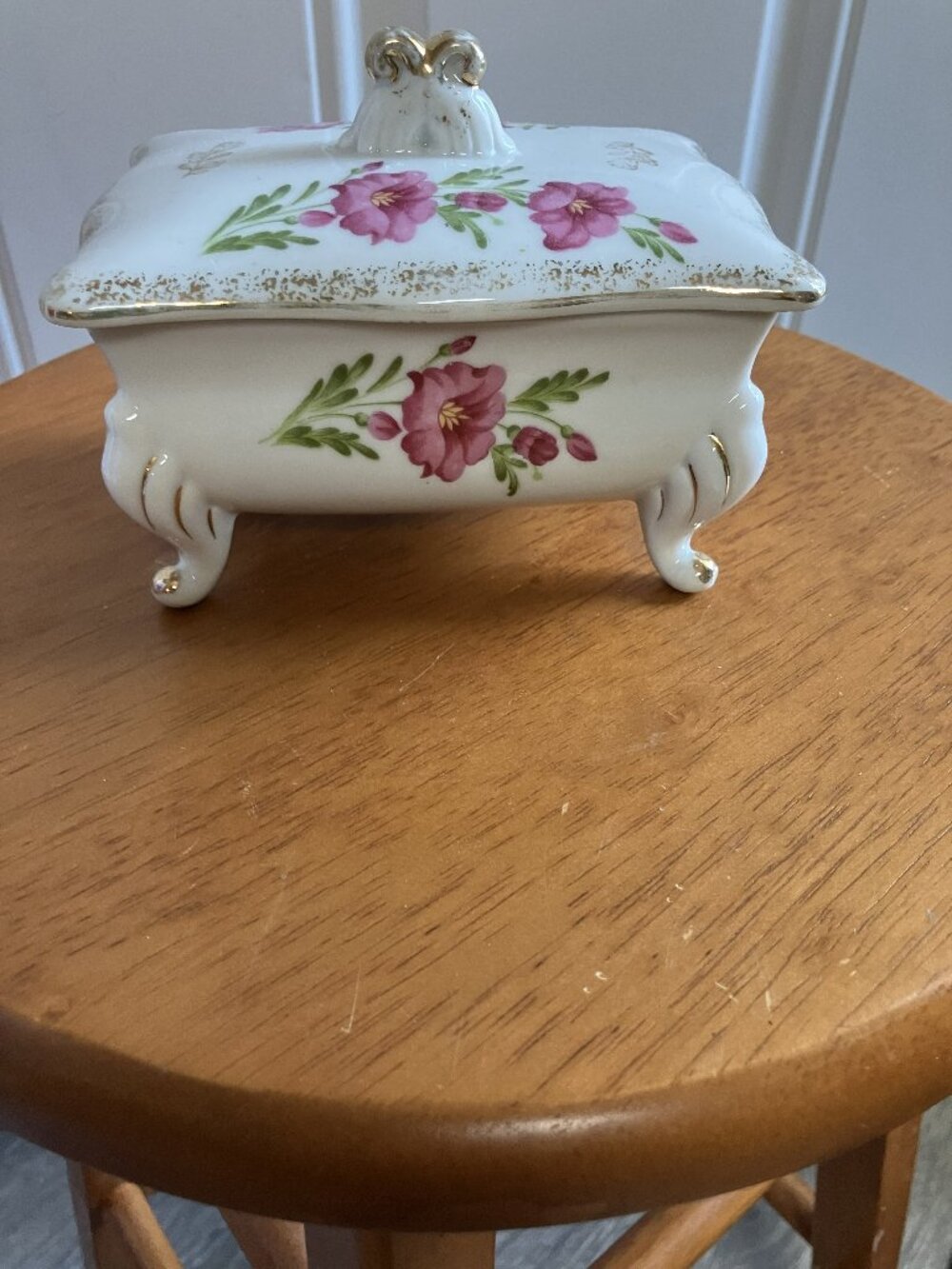 Vintage Footed Porcelain White Trinket Box